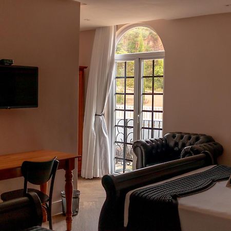לנסויס Vila Pugliesi Hotel Boutique מראה חיצוני תמונה