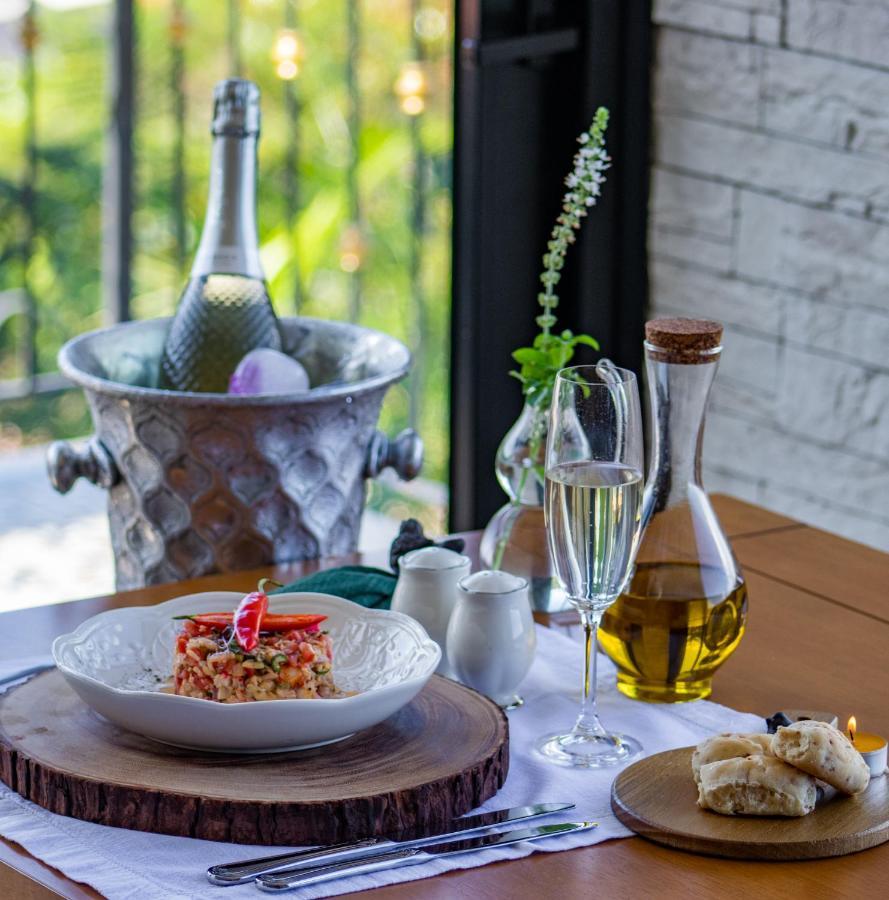 לנסויס Vila Pugliesi Hotel Boutique מראה חיצוני תמונה