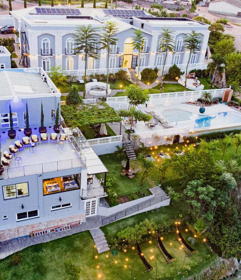 לנסויס Vila Pugliesi Hotel Boutique מראה חיצוני תמונה