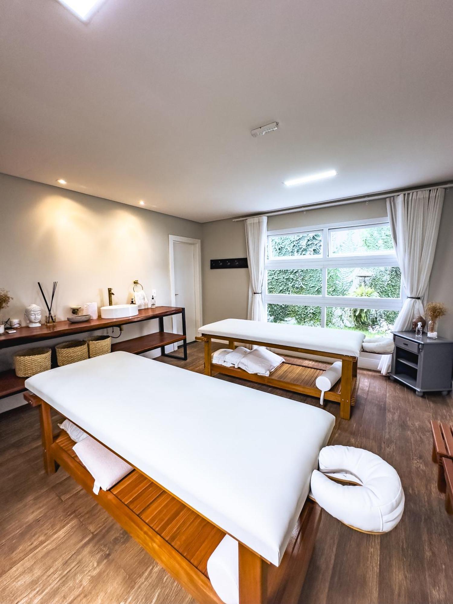 לנסויס Vila Pugliesi Hotel Boutique מראה חיצוני תמונה