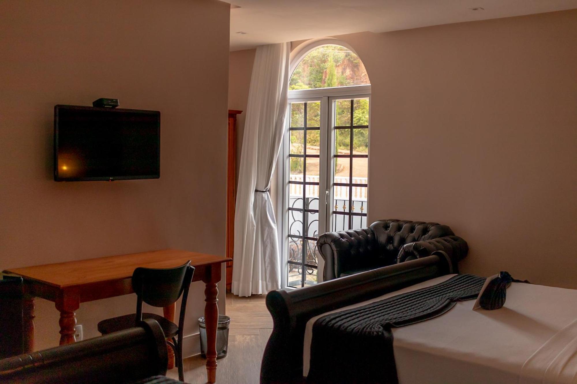 לנסויס Vila Pugliesi Hotel Boutique מראה חיצוני תמונה