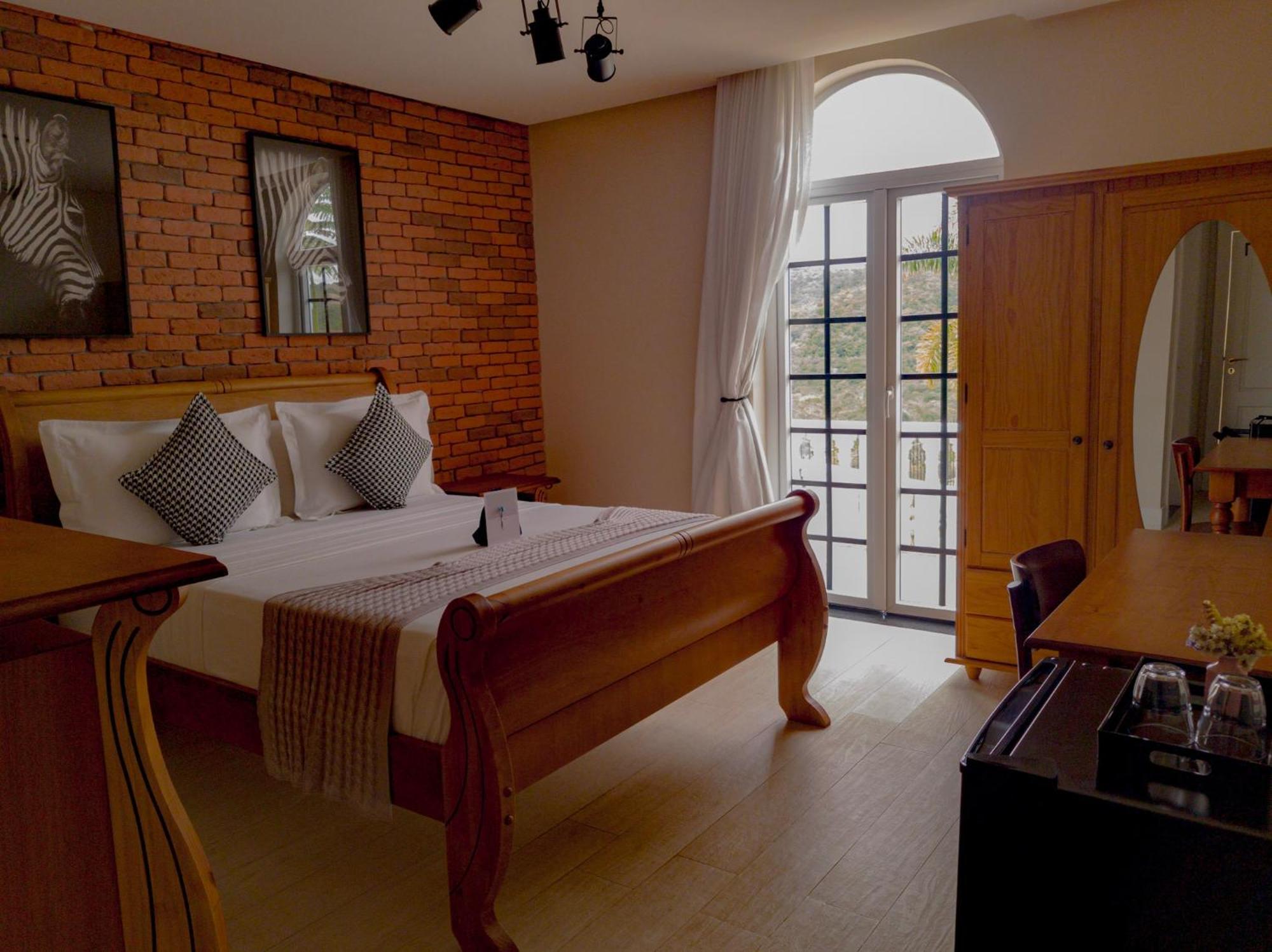 לנסויס Vila Pugliesi Hotel Boutique מראה חיצוני תמונה